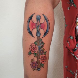 Trans Doppelaxt Tattoo