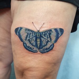 Bunter Schmetterling Tattoo